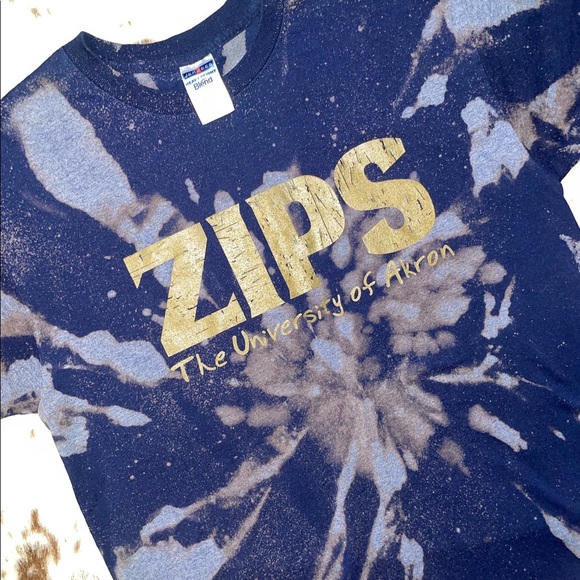 Akron University tee - Picture 4 of 8